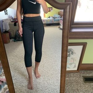 SOLD - Calvin Klein Leggings